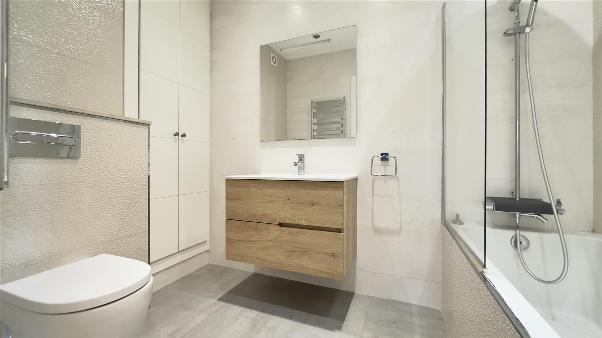 Image of Apartment - 3 Bedrooms - 2 Bathrooms for Sale in Vineyards-Gibraltar, Image 6